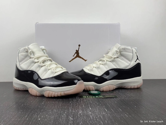 Neapolitan AR0715-101 WMNS Jordan Air 11 0802